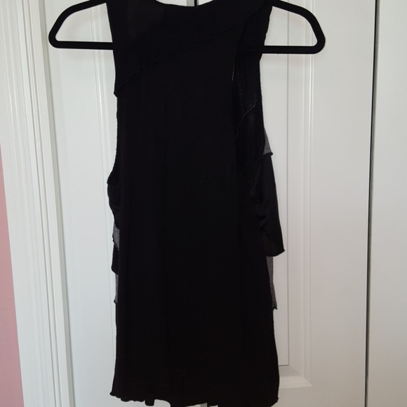 ➕Fun and Flirty Torrid Black & Gray Ruffle Tank - Picture 4 of 5